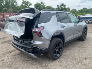 2026 Chevrolet Equinox FWD LT - Exterior Rear Right Corner Image